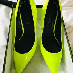 Rare Boutique9 Neon heels